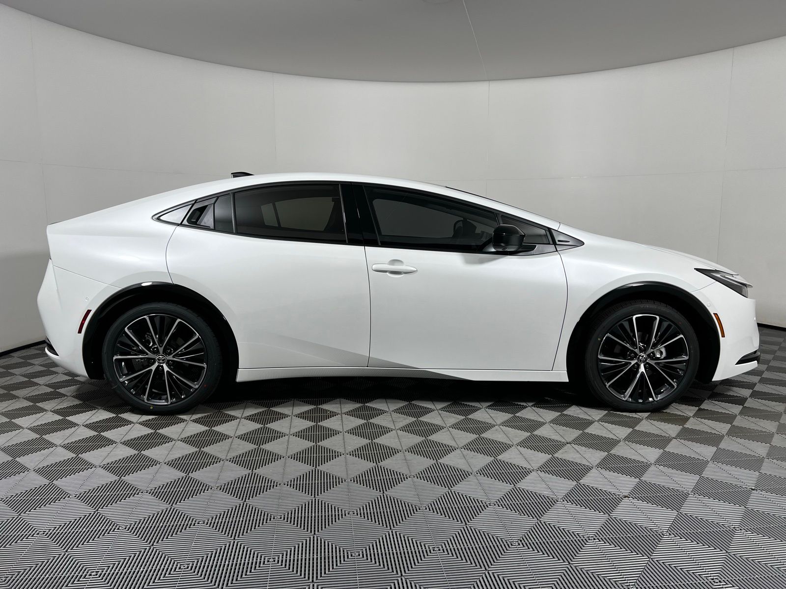 Thumbnail: 2026 Toyota Prius - 4