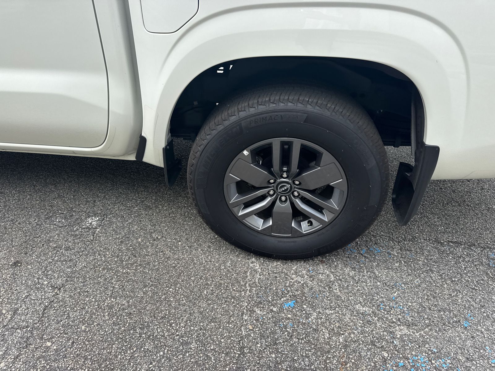 Used 2025 White Nissan SV image 18