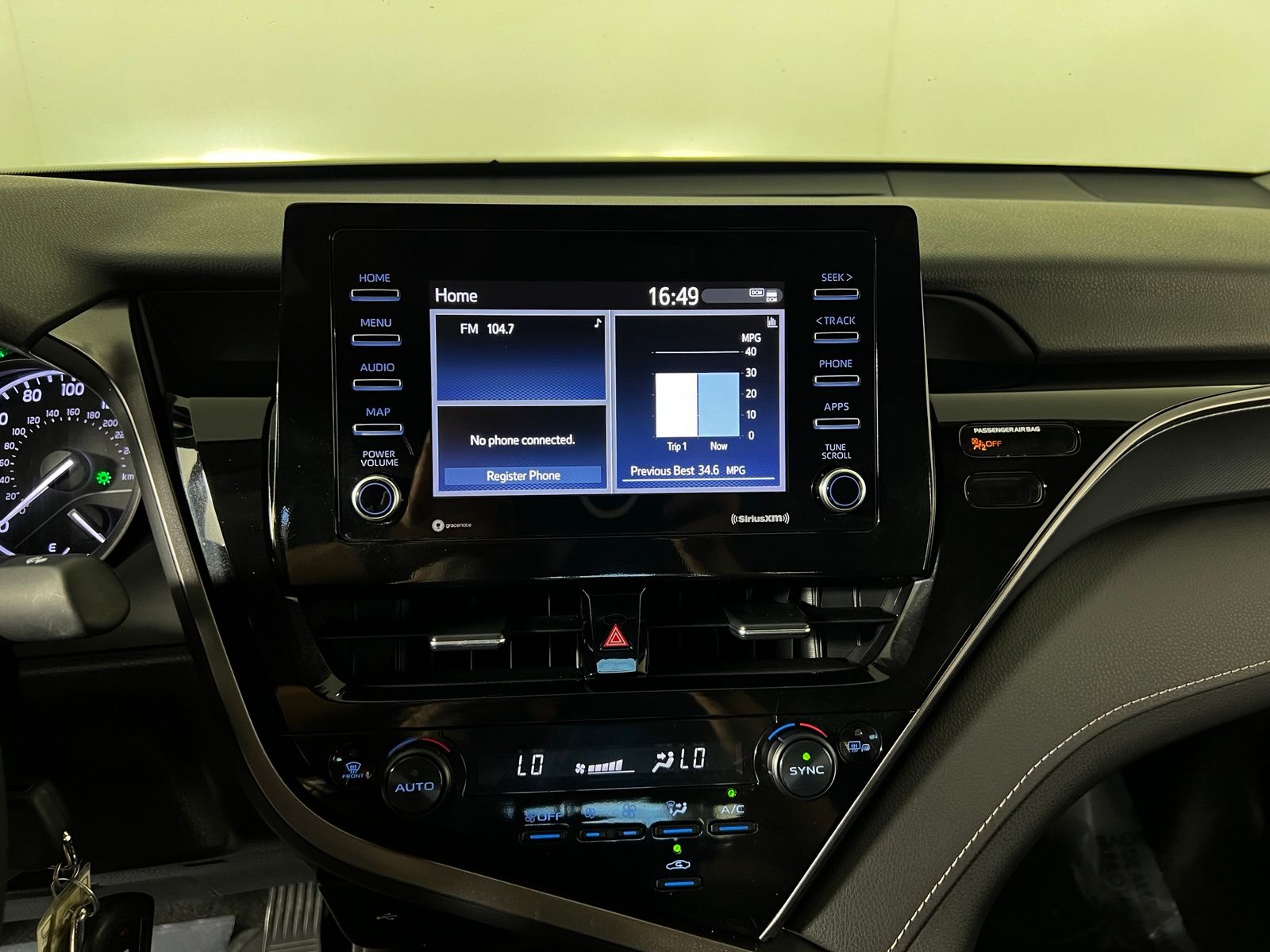 Thumbnail: 2024 Toyota Camry - 18