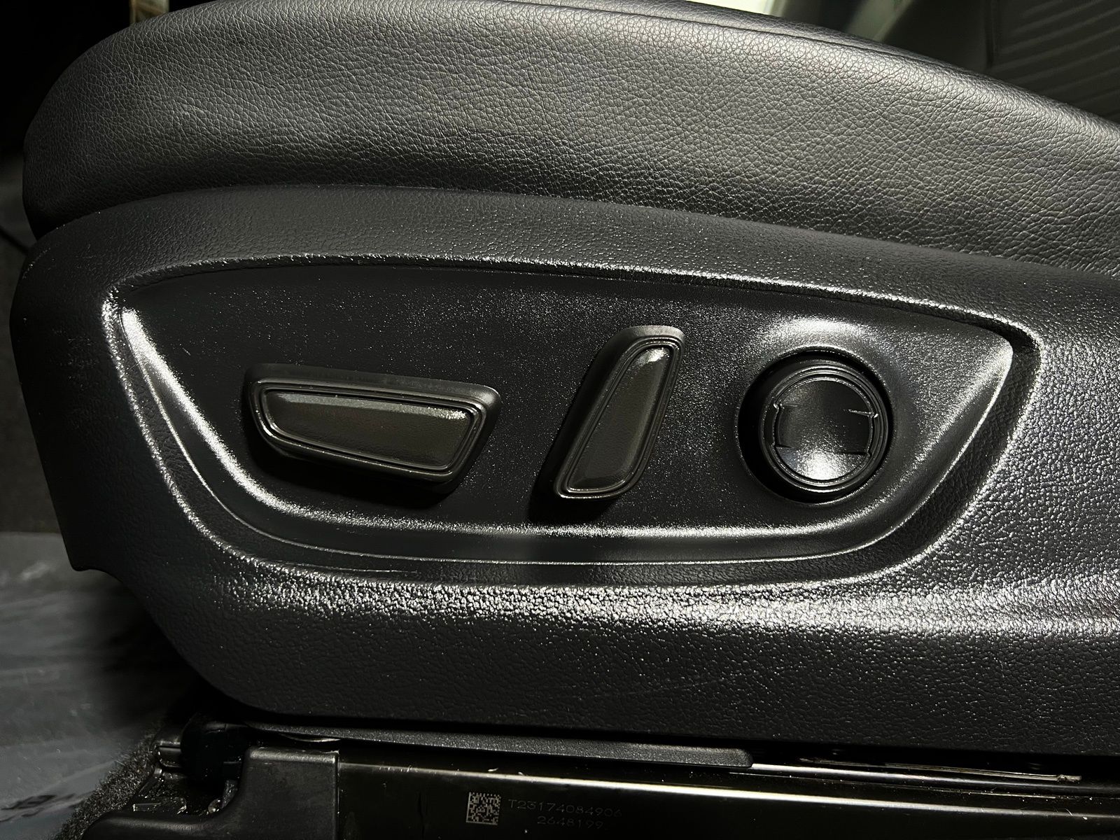 Thumbnail: 2022 Toyota Camry - 14