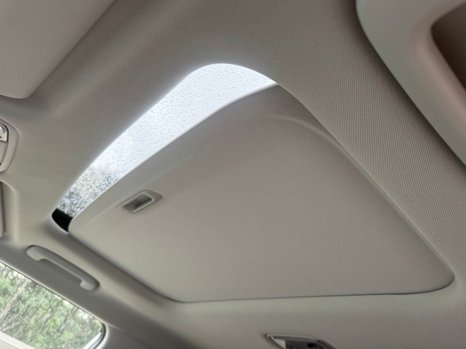 Used 2025 White Kia EX image 11