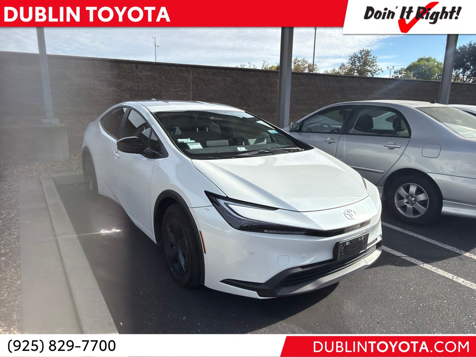 Pearl 2024 Toyota Prius Hatchback Front-Wheel Drive Continuously Variable Transmission
