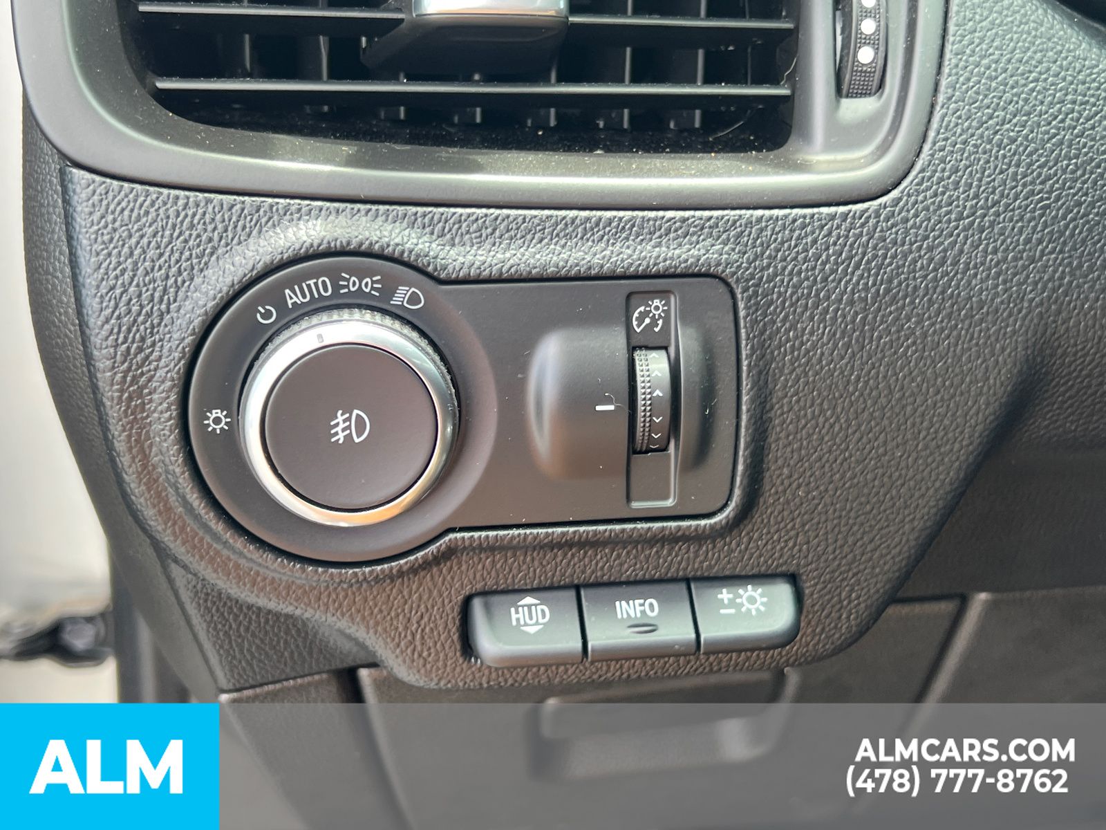 Used 2019 Silver Buick Premium II image 36