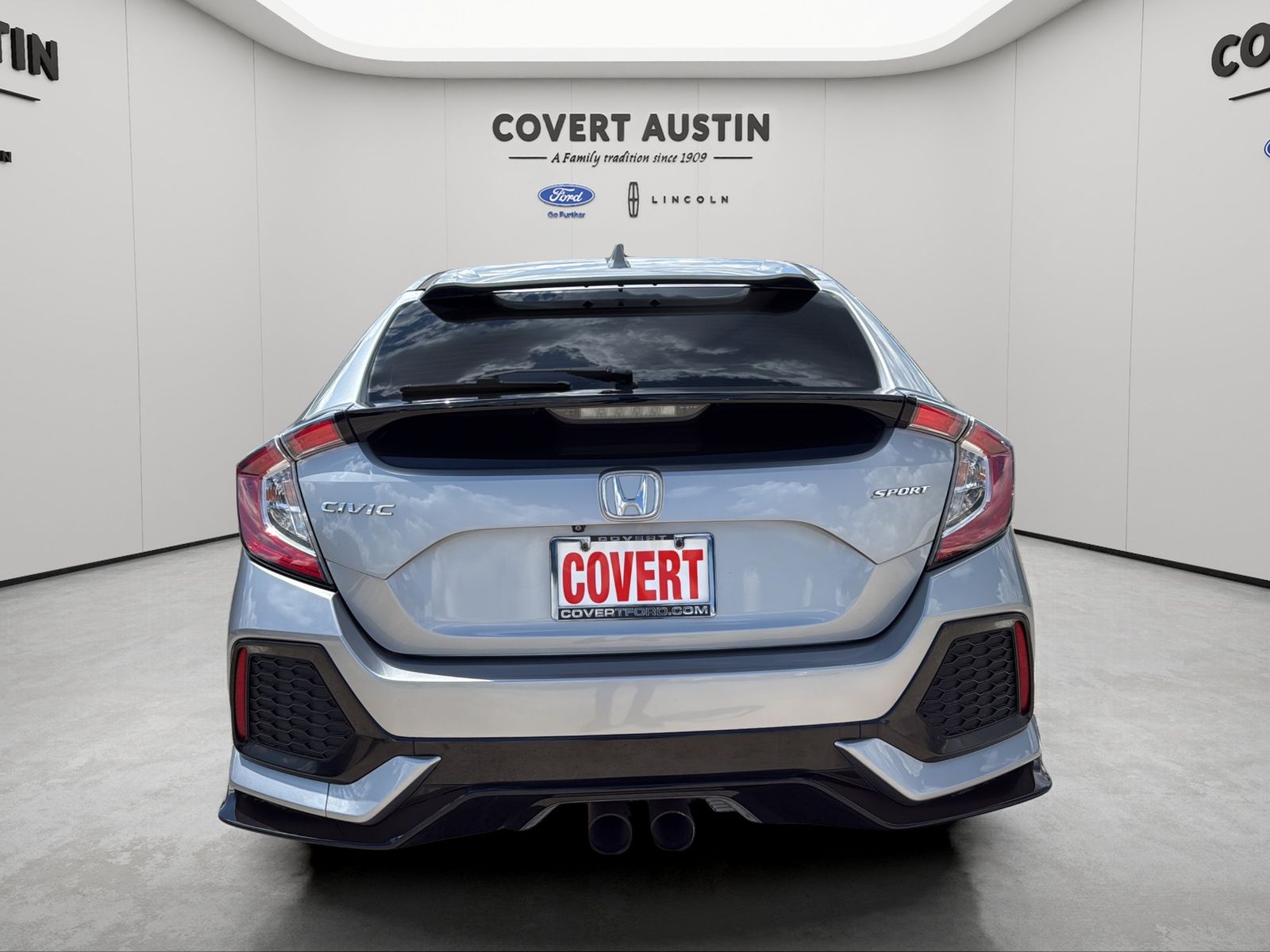 Used 2017  Honda Sport image 4