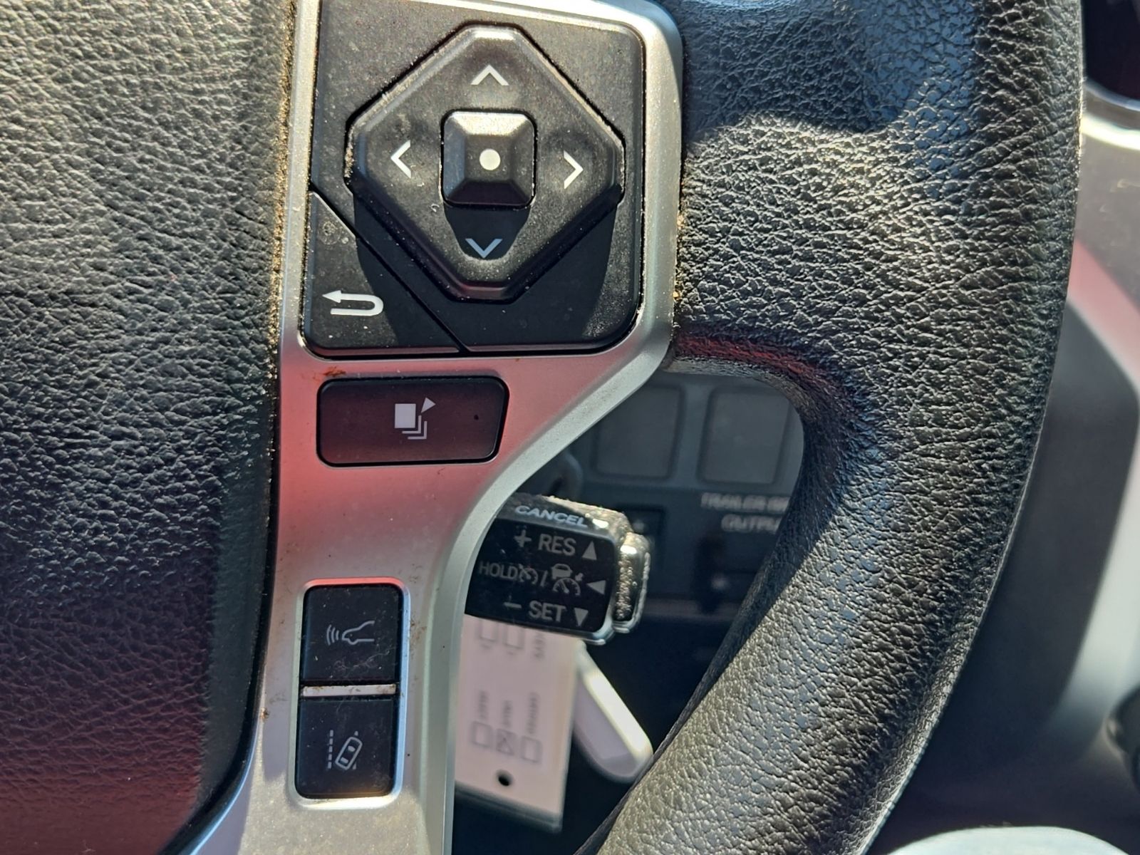 Used 2020 Gray Toyota SR5 image 33