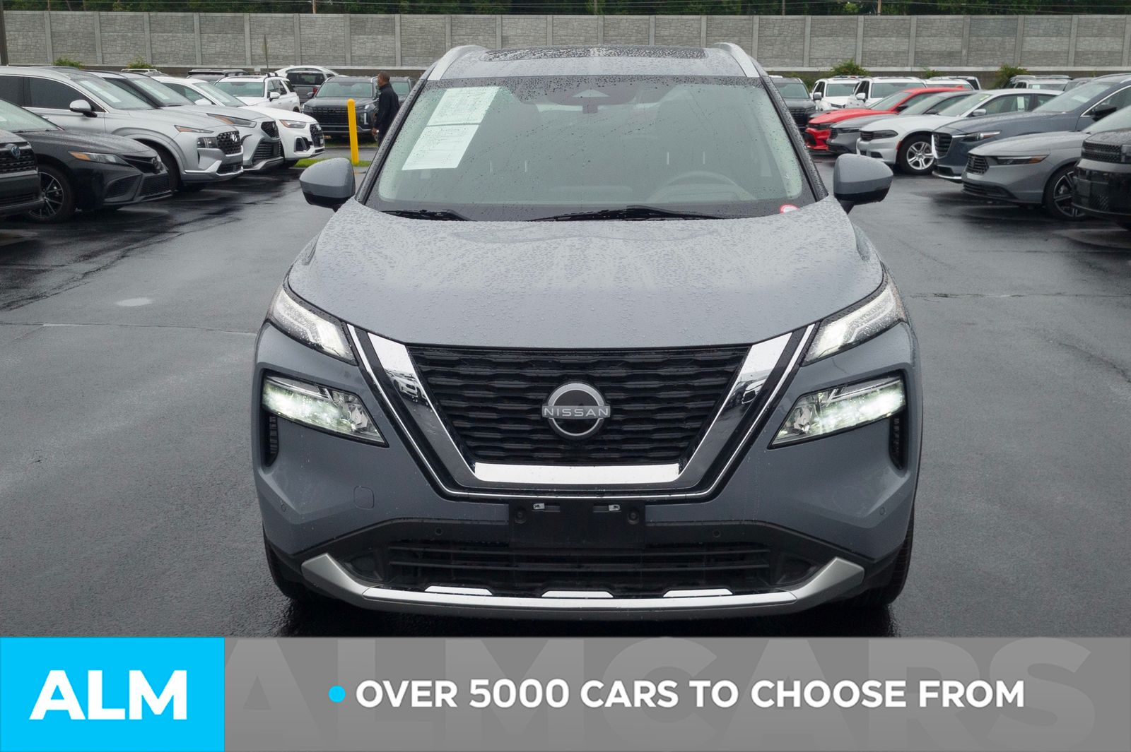 2023 Nissan Rogue Platinum photo 2