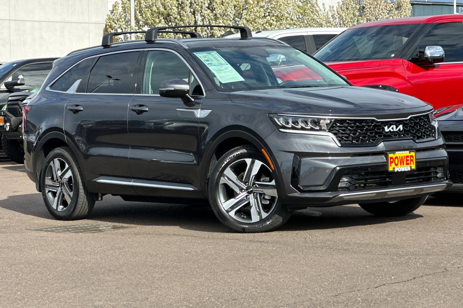 View vehicle photo 2