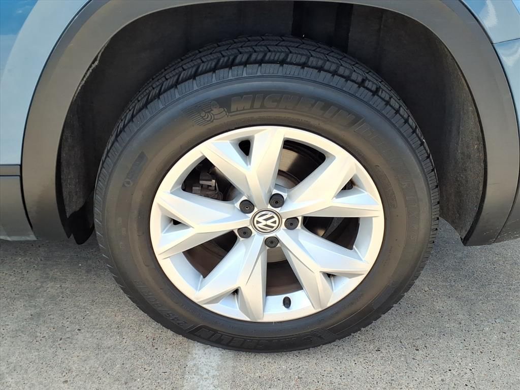 2019 Volkswagen Atlas 3.6L V6 SE Blue at DeMontrond Auto Country
