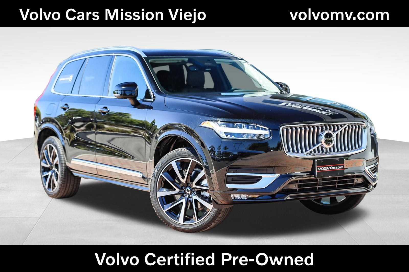 2024 Volvo XC90 B5 Plus