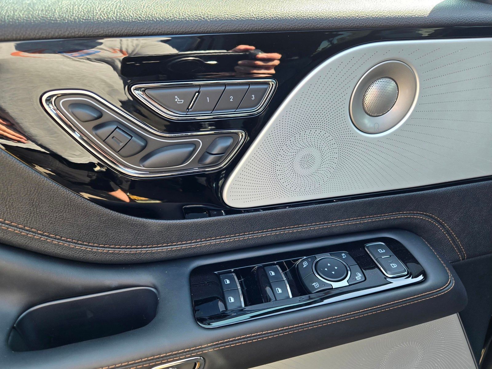 New 2025 Black Lincoln Black Label image 9