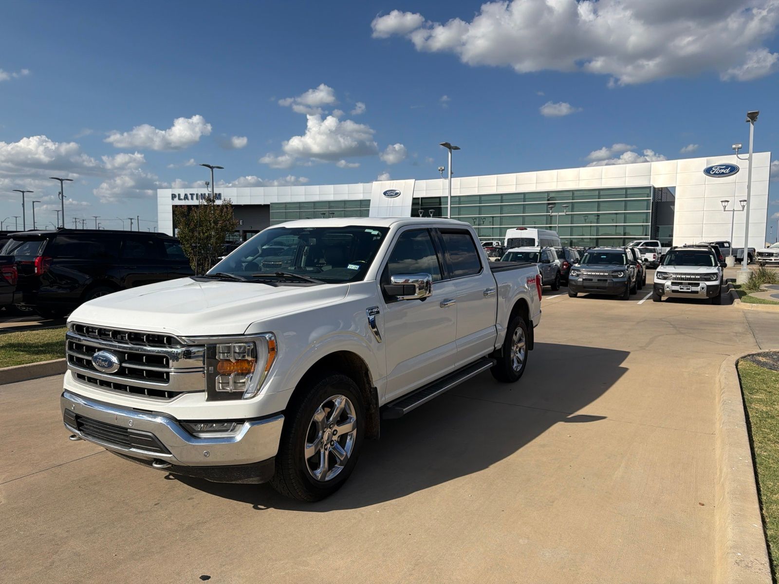 View vehicle photo 3