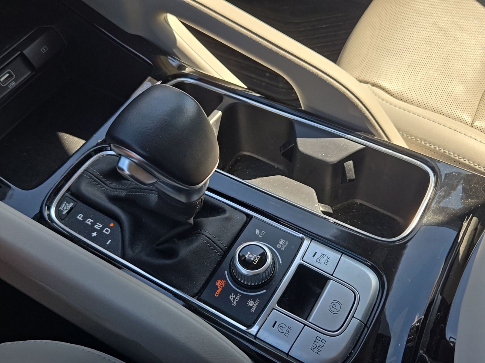 Used 2020 Gray Kia S image 39