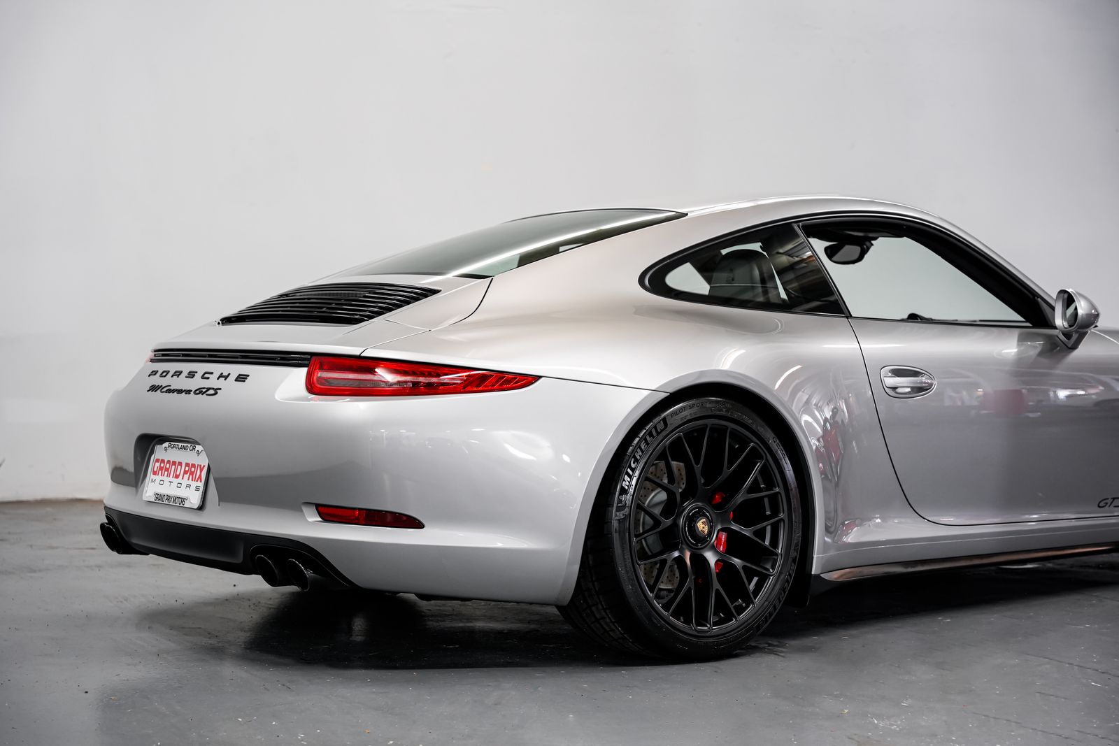 2015 Porsche 911 Carrera GTS — photo 37