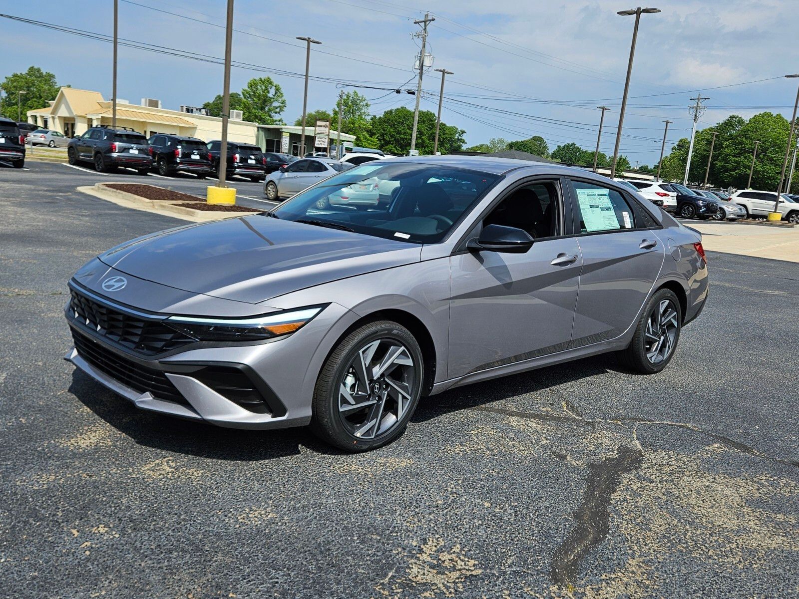 New 2025 Silver Hyundai SEL Sport image 3