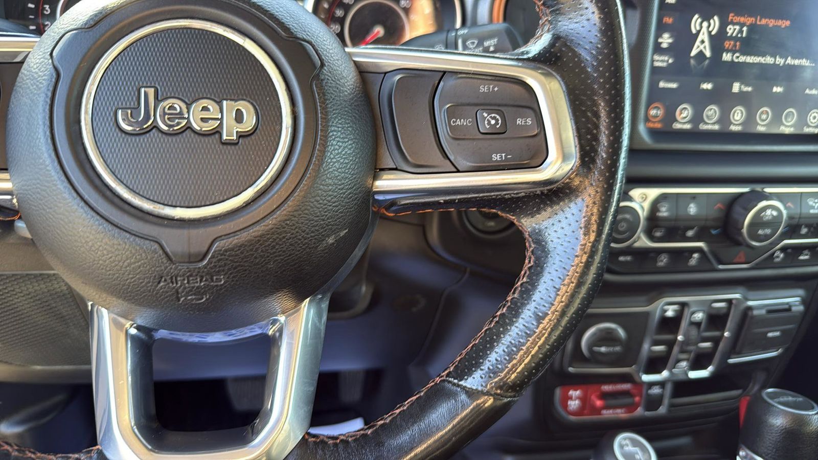 Used Car 2021 Jeep Gladiator  Mojave For Sale Under $40,000 In Austin, Texas