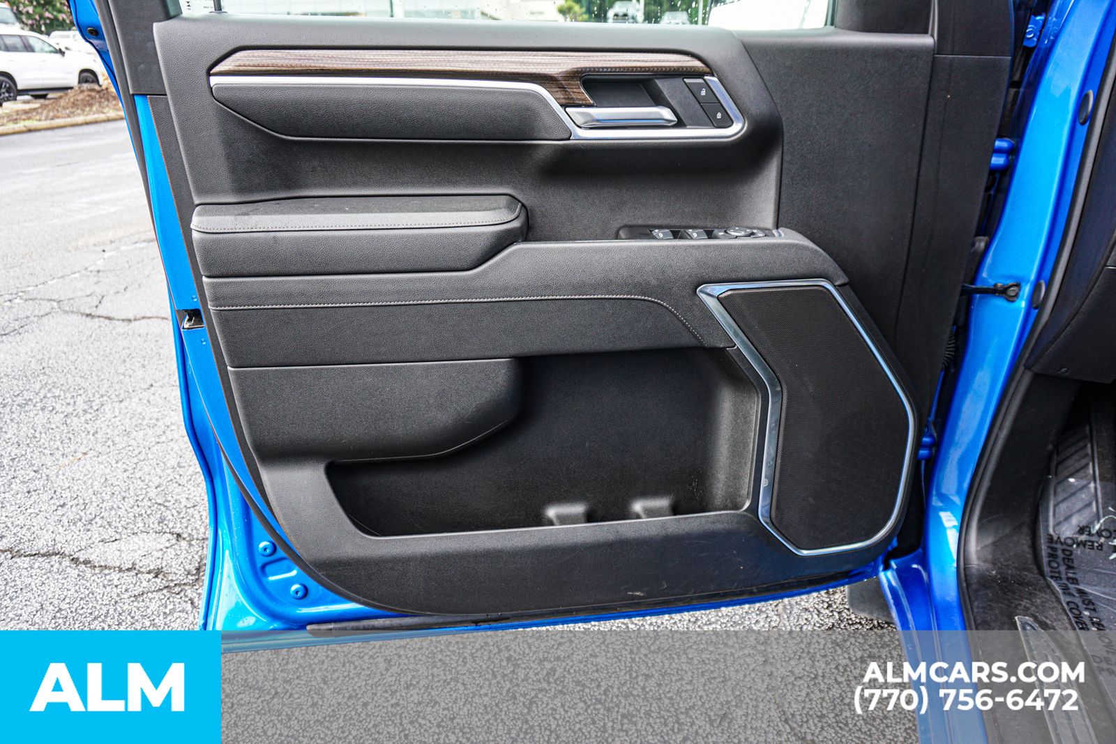 Used 2025 Blue Chevrolet LT image 49