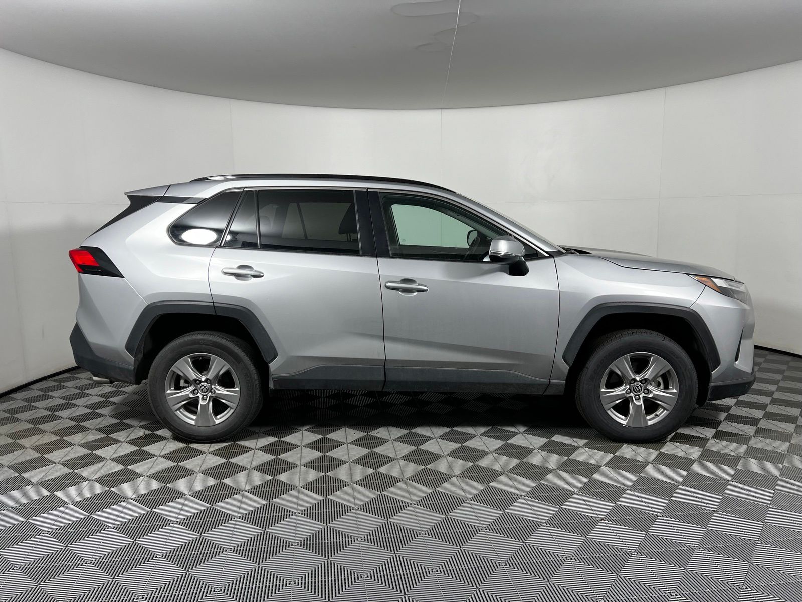 Thumbnail: 2025 Toyota RAV4 - 4