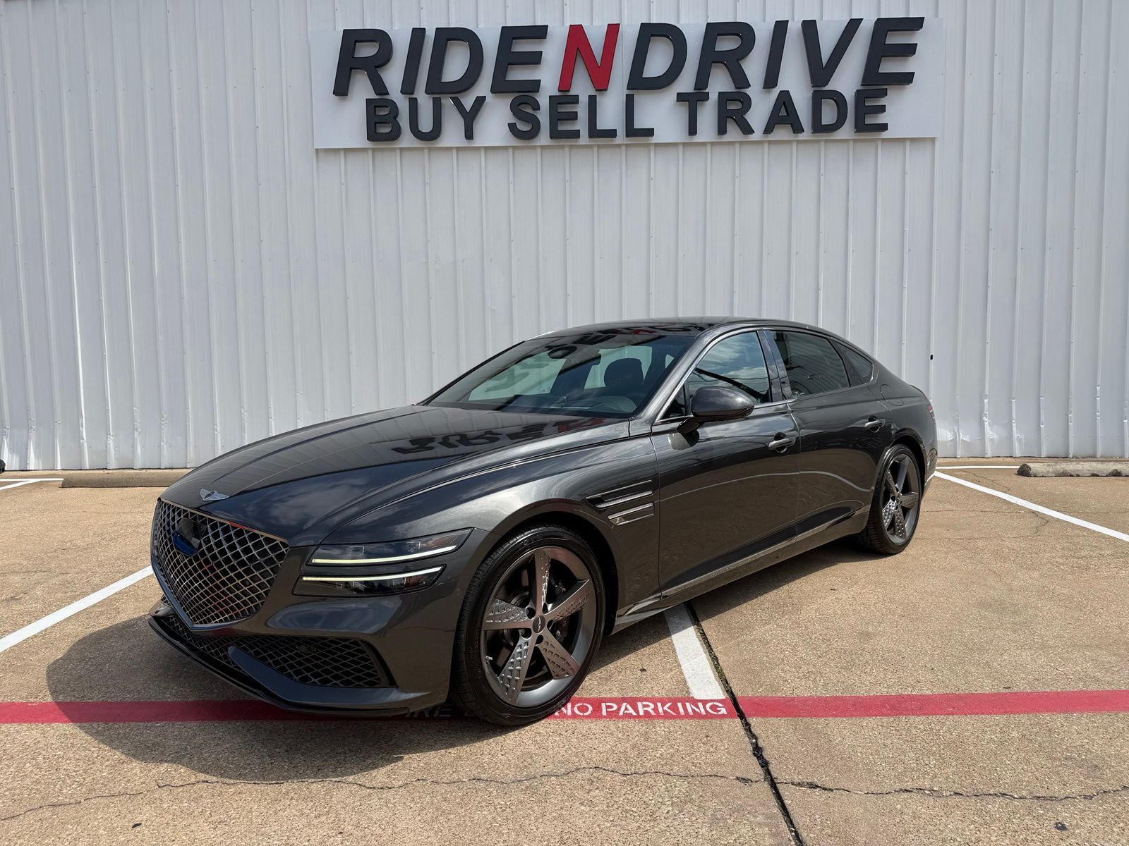 Makalu Gray 2024 Genesis G80 Sedan All-Wheel Drive 8-Speed Automatic