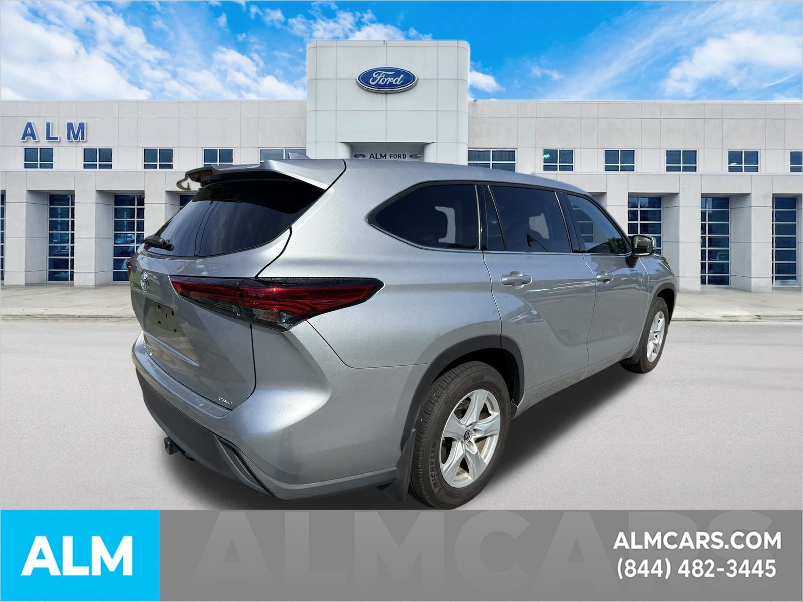 Used 2021 Silver Toyota L image 5