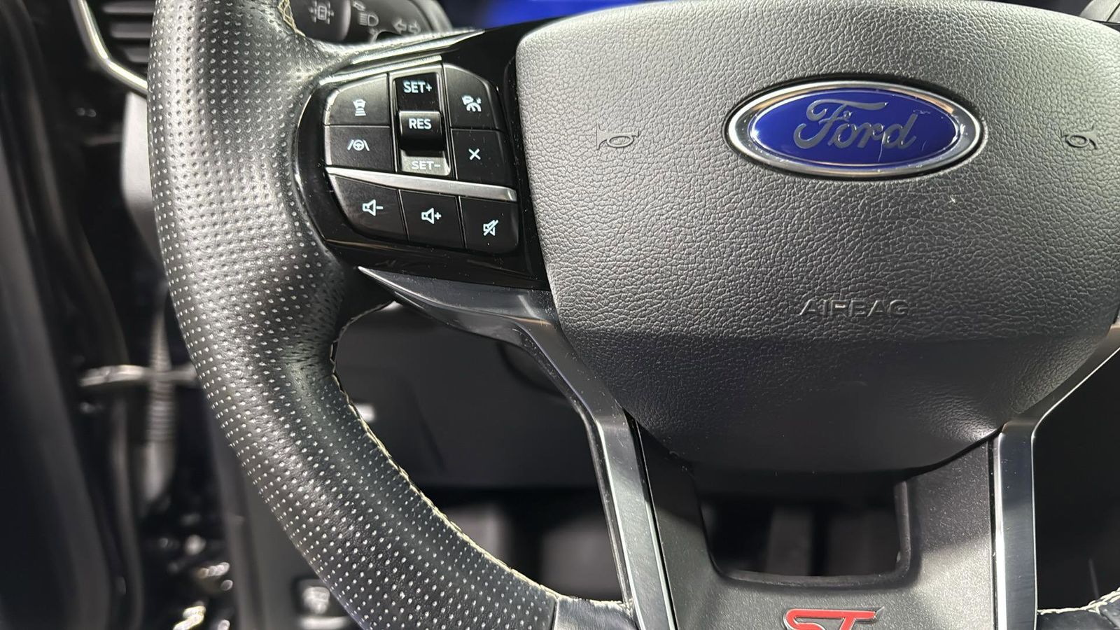 Used Car 2021 Ford Explorer  St For Sale Under $35,000 In Austin, Texas