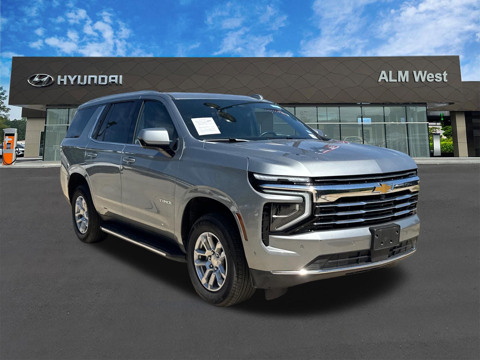 Used 2025 Gray Chevrolet LT image 3