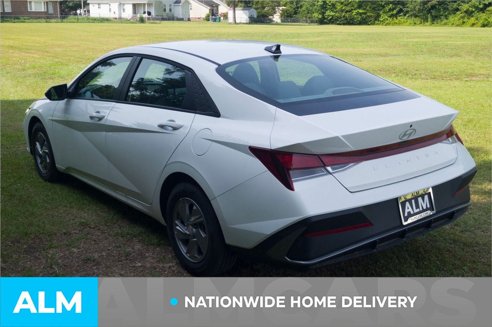 Used 2026 White Hyundai SE image 5