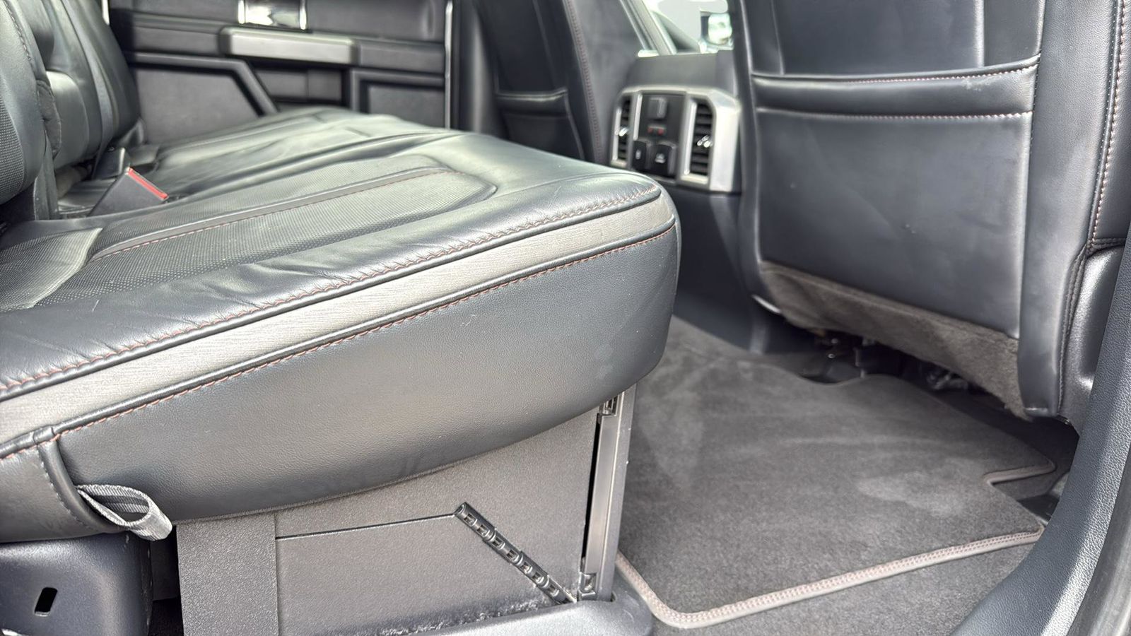 Used Car 2022 Ford F-250sd  Platinum For Sale Under $70,000 In Austin, Texas