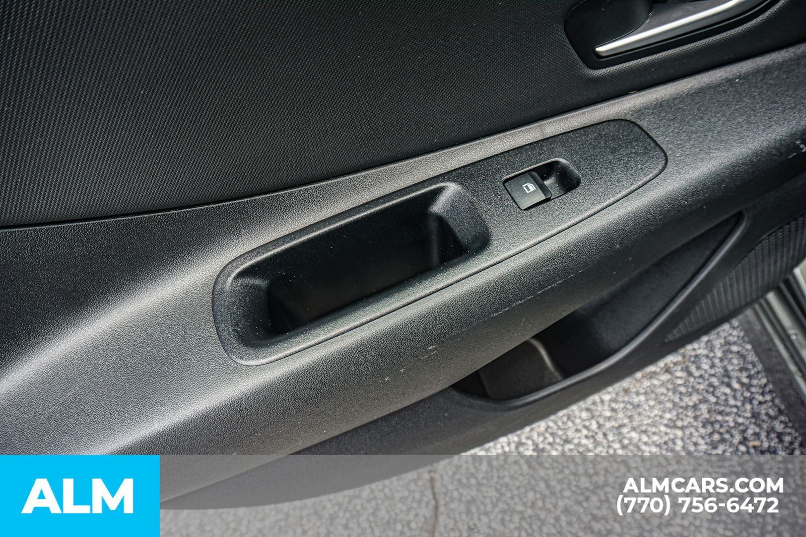 Used 2025 Gray Hyundai SEL Convenience image 56