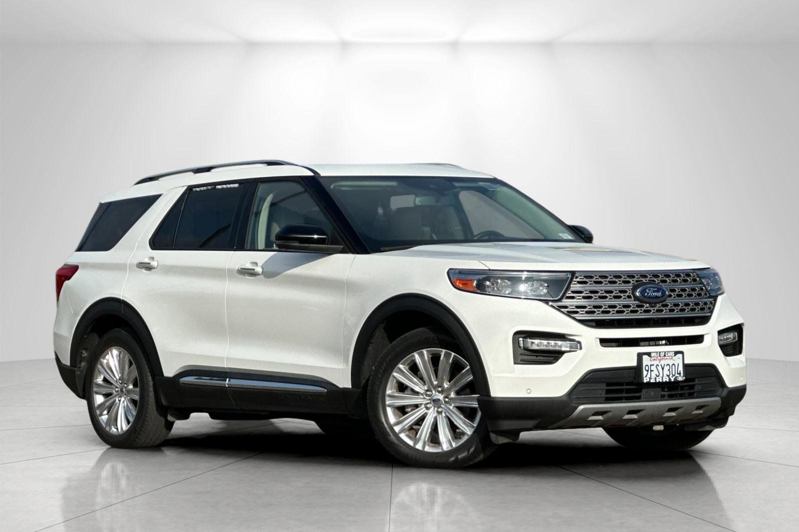 Star White Metallic Tri-Coat 2023 Ford Explorer Limited RWD SUV / Crossover Rear-Wheel Drive Automatic