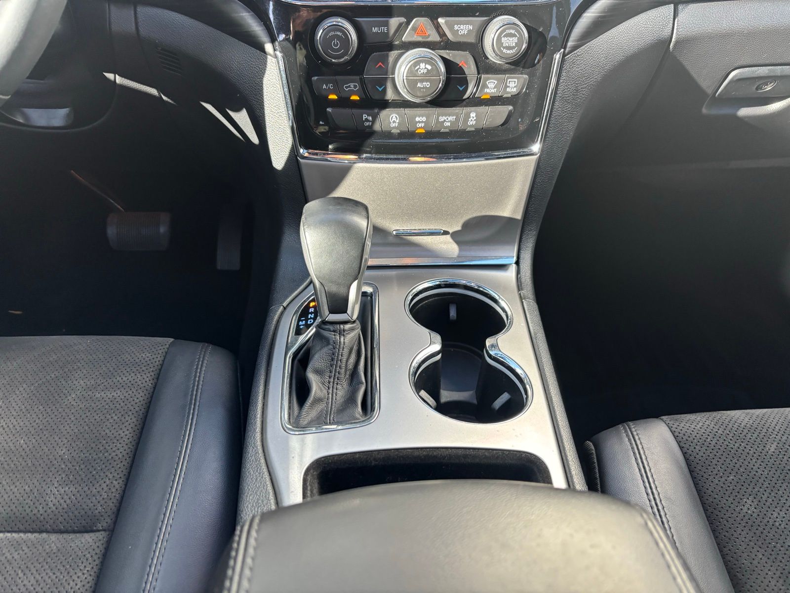 Used Car 2019 Jeep Grand Cherokee  Altitude For Sale Under $20,000 In Austin, Texas