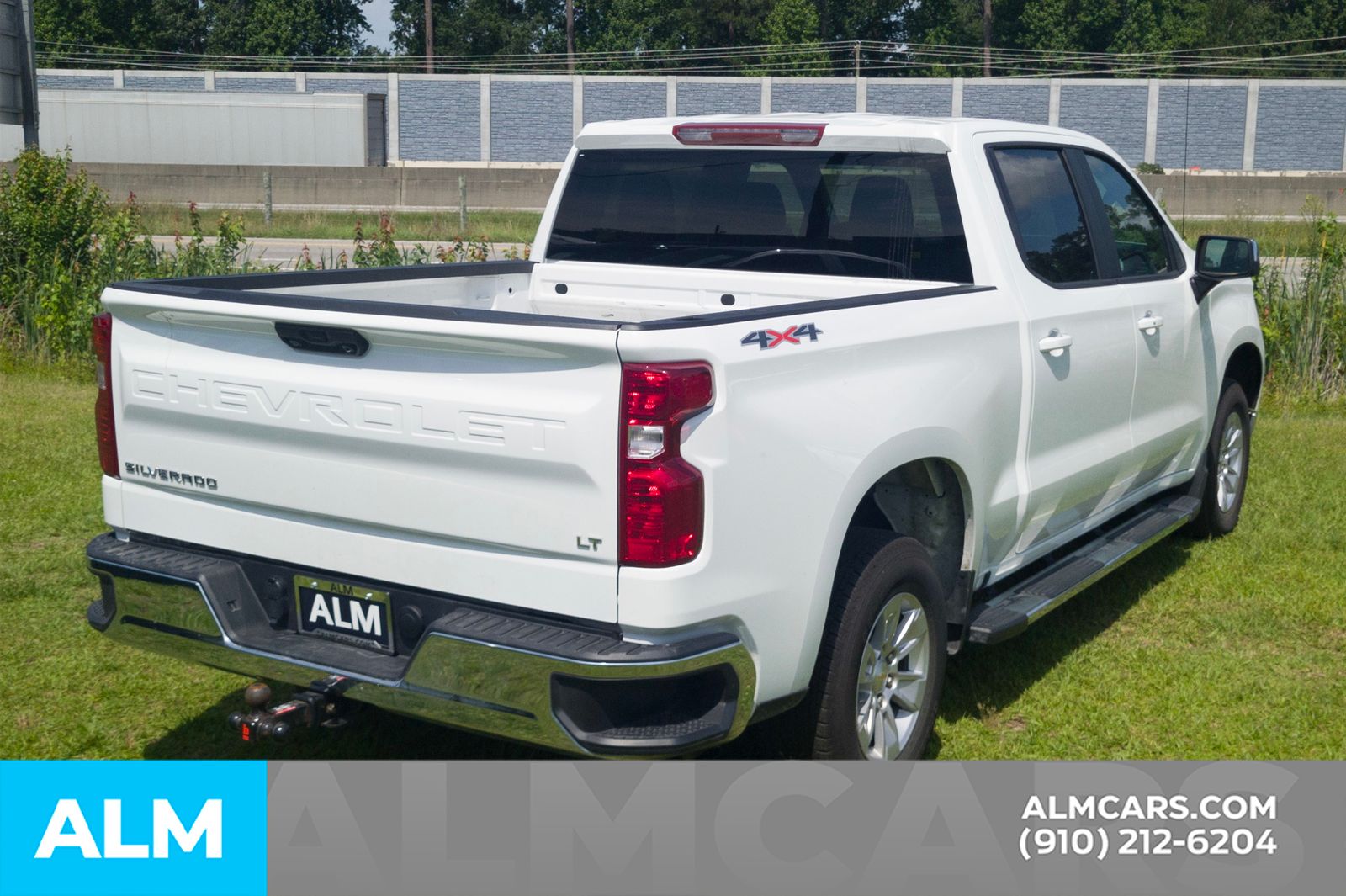 Used 2026 Summit White Chevrolet LT image 6