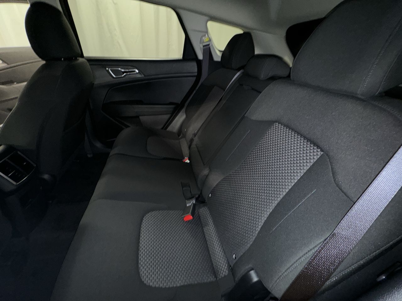 2024 Kia Sportage Hybrid LX photo 25