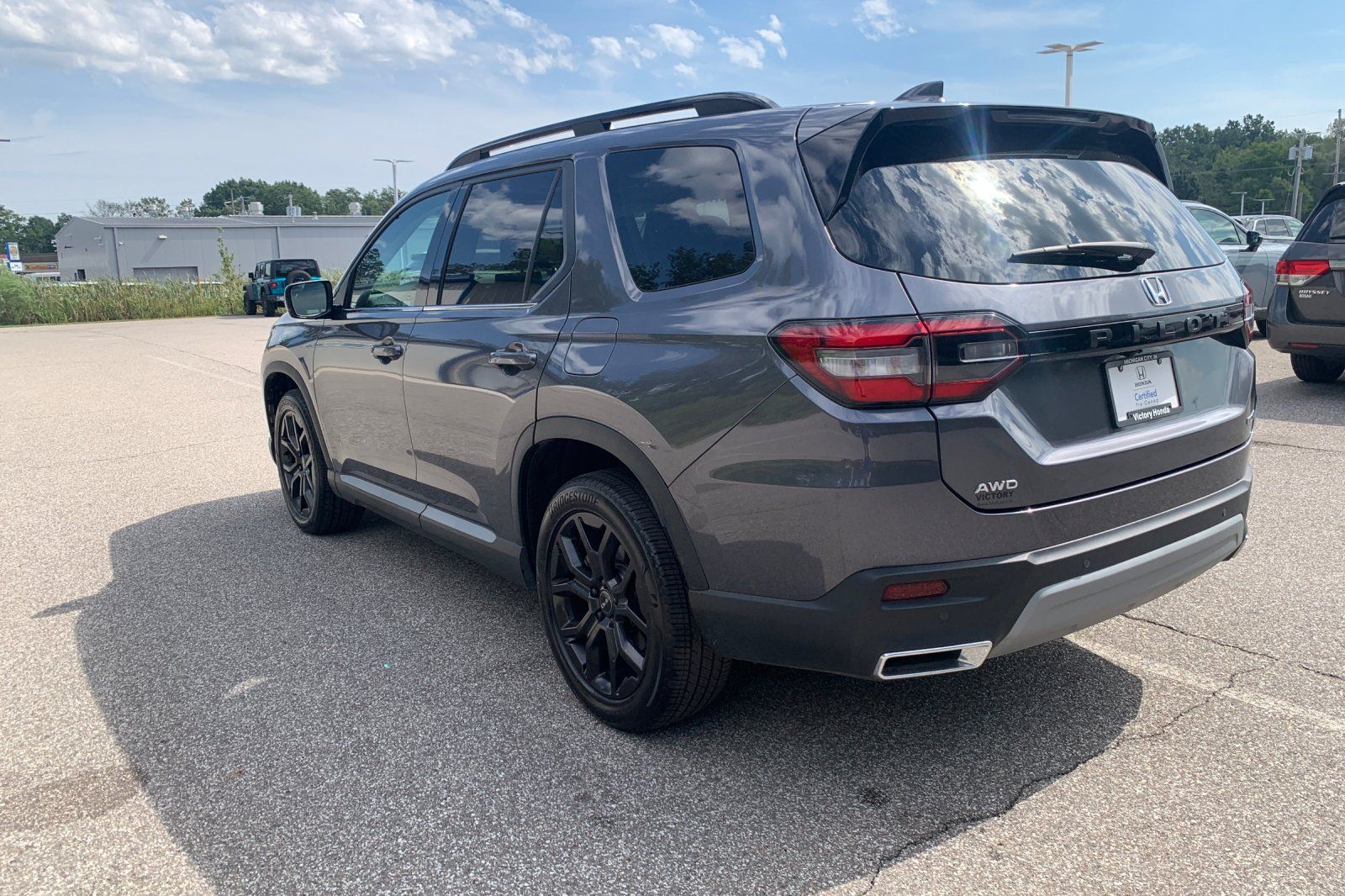 Certified Used 2025 Gray Honda Touring+ image 3