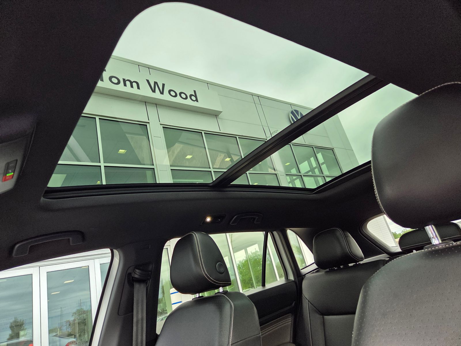 used 2021 Volkswagen Atlas Cross Sport car, priced at $22,950