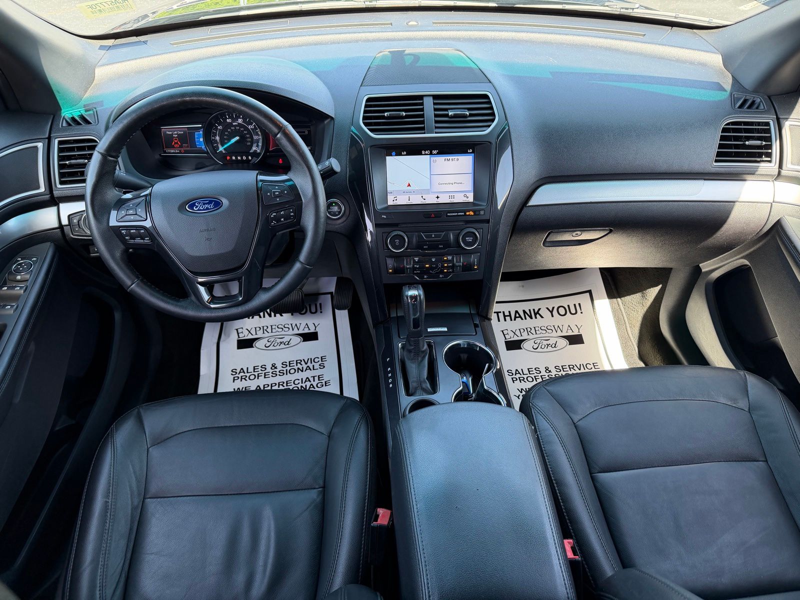 2017 Ford Explorer image 17