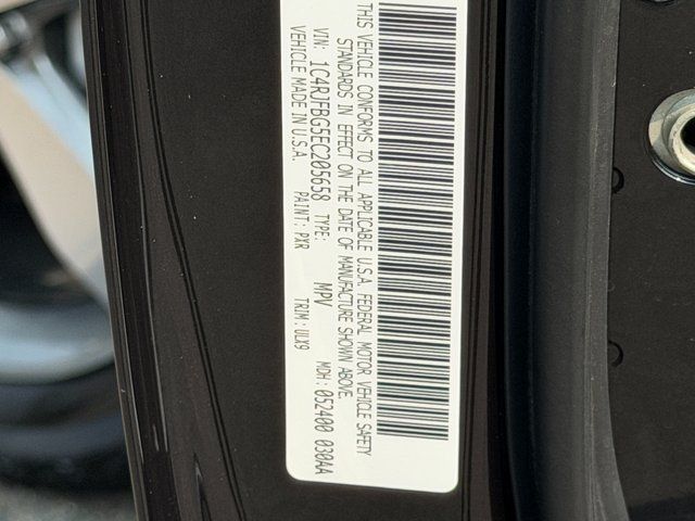 Used 2014 Brilliant Black Crystal Pearlcoat Jeep Limited image 29