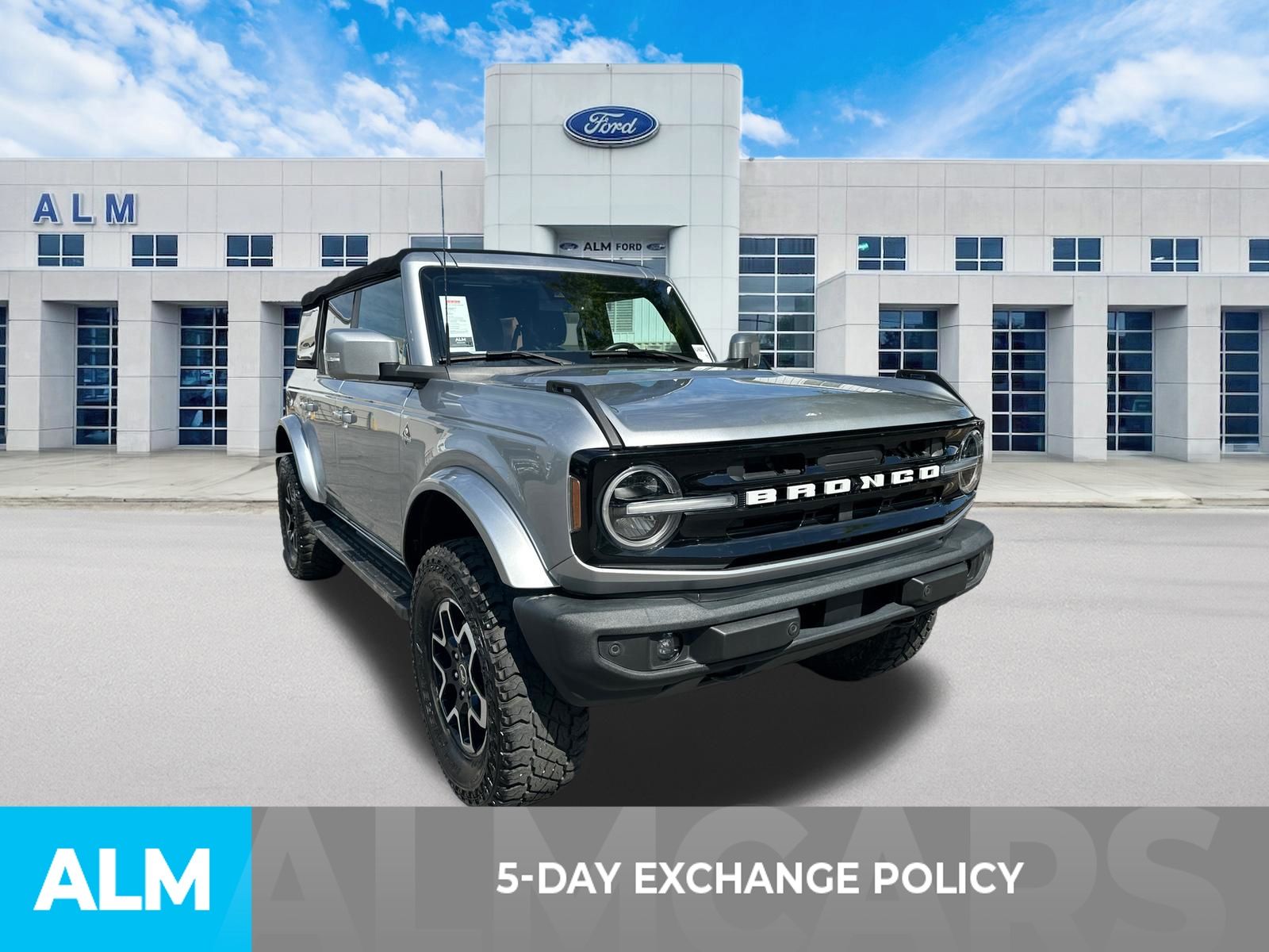 Used 2022 Silver Ford Outer Banks image 3