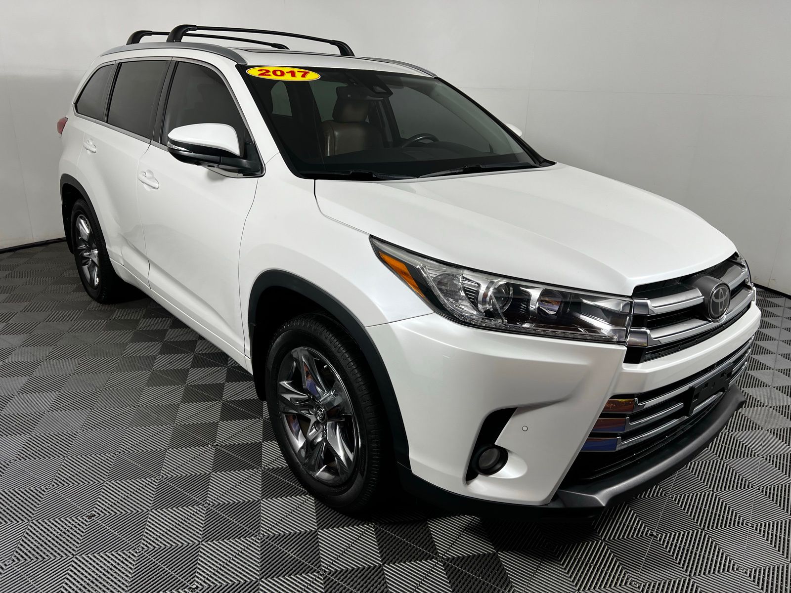 2017 Toyota Highlander Limited Platinum 3