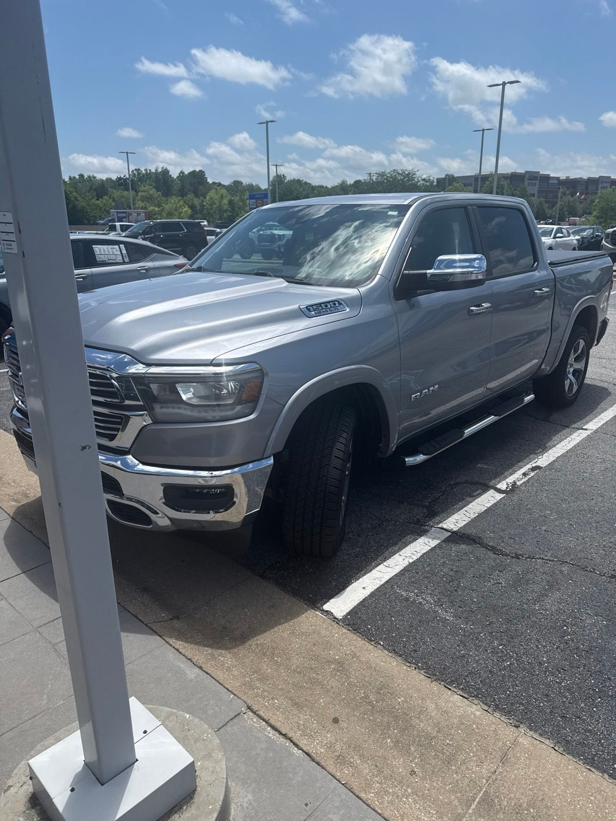 Billet Silver Metallic Clearcoat 2021 RAM 1500 Laramie Crew Cab 4WD Pickup Truck Four-Wheel Drive 8-Speed Automatic