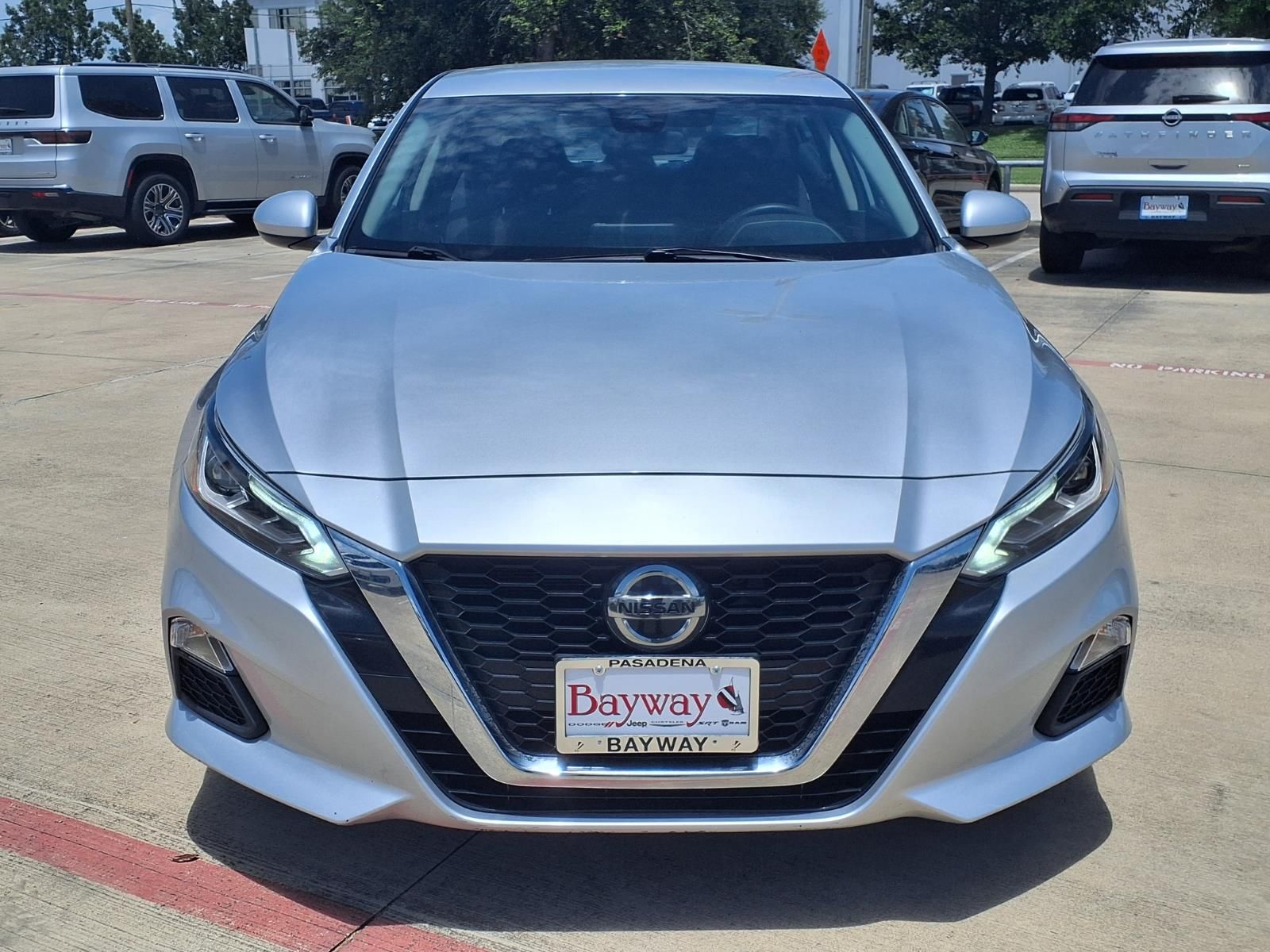 2022 Nissan Altima 2.5 SV Silver at Bravo Nissan