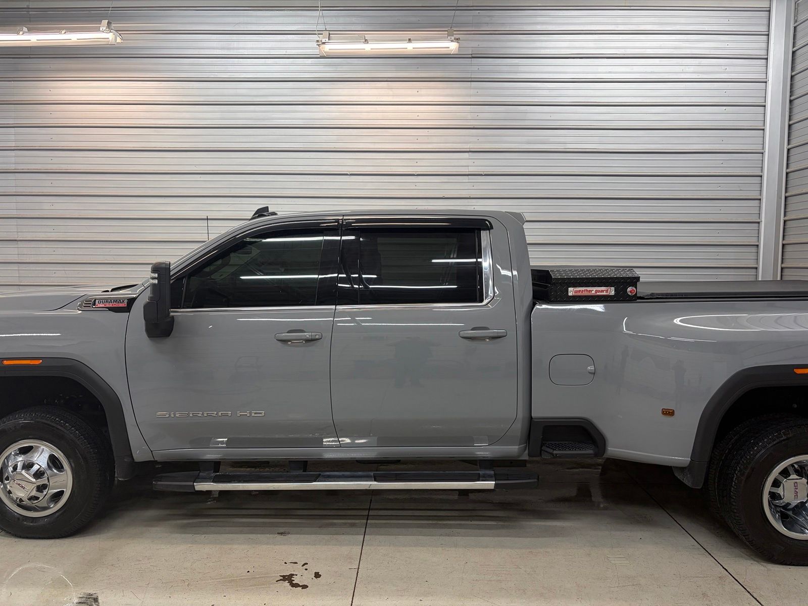 2025 GMC Sierra 3500HD SLE - Image 5