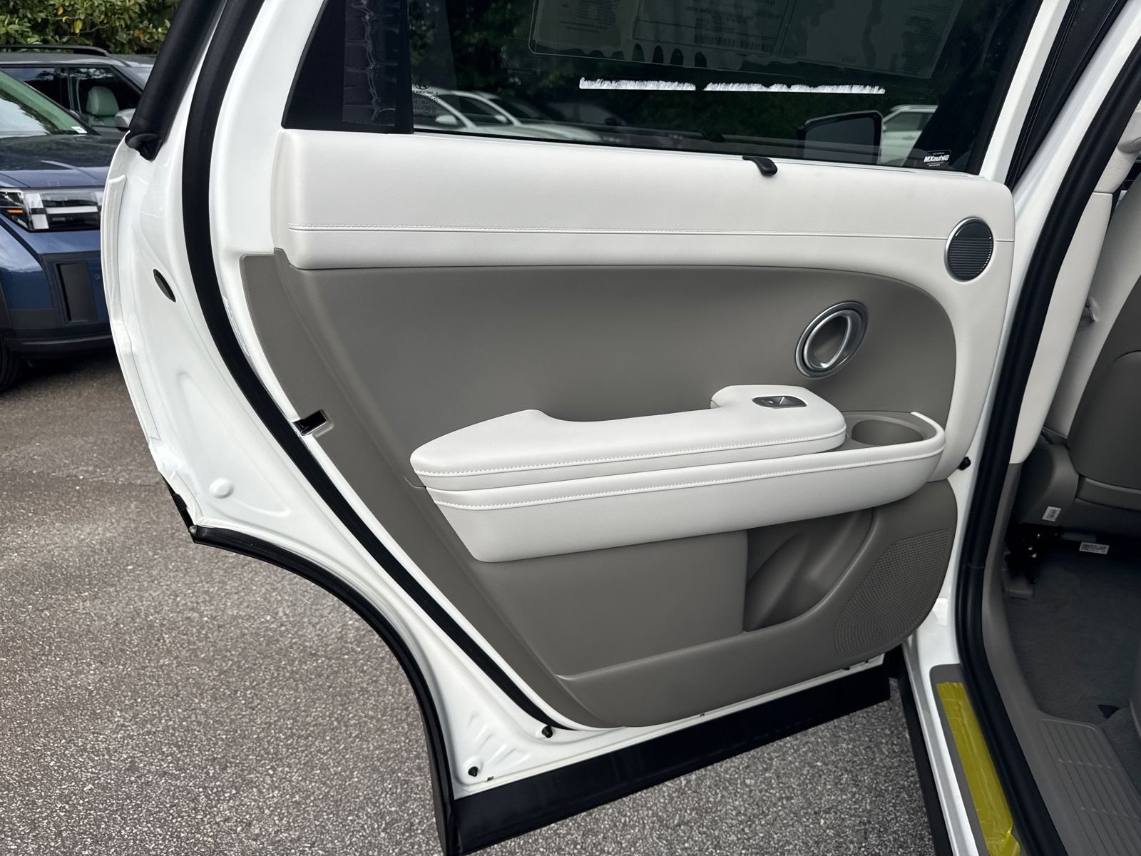 New 2026 White Hyundai Blue SEL image 23