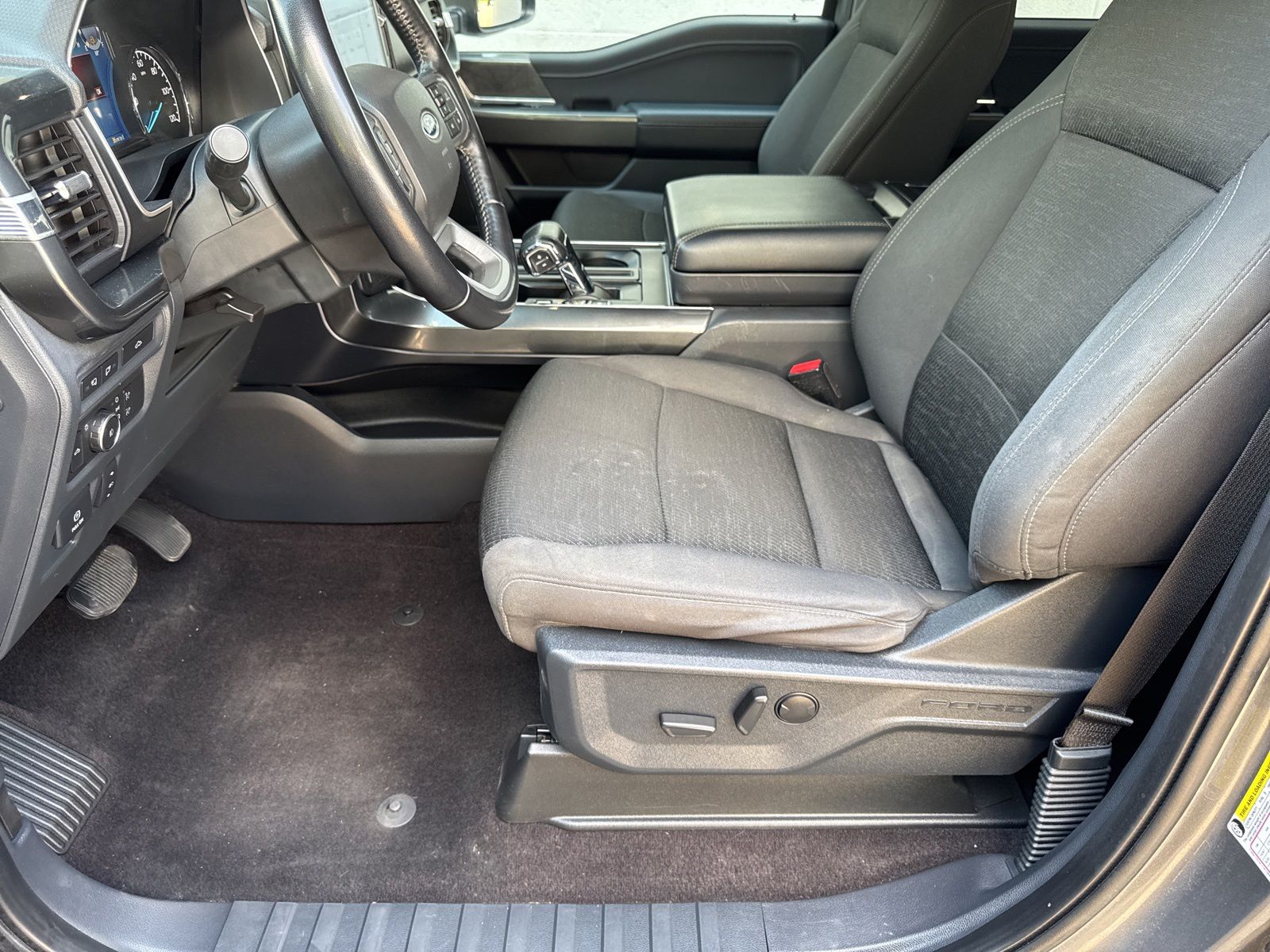 Certified Used 2022 Carbonized Gray Metallic Ford XLT image 38