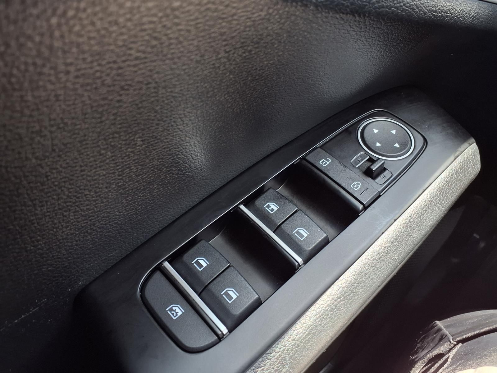 2025 Kia Soul LX White at Community Kia