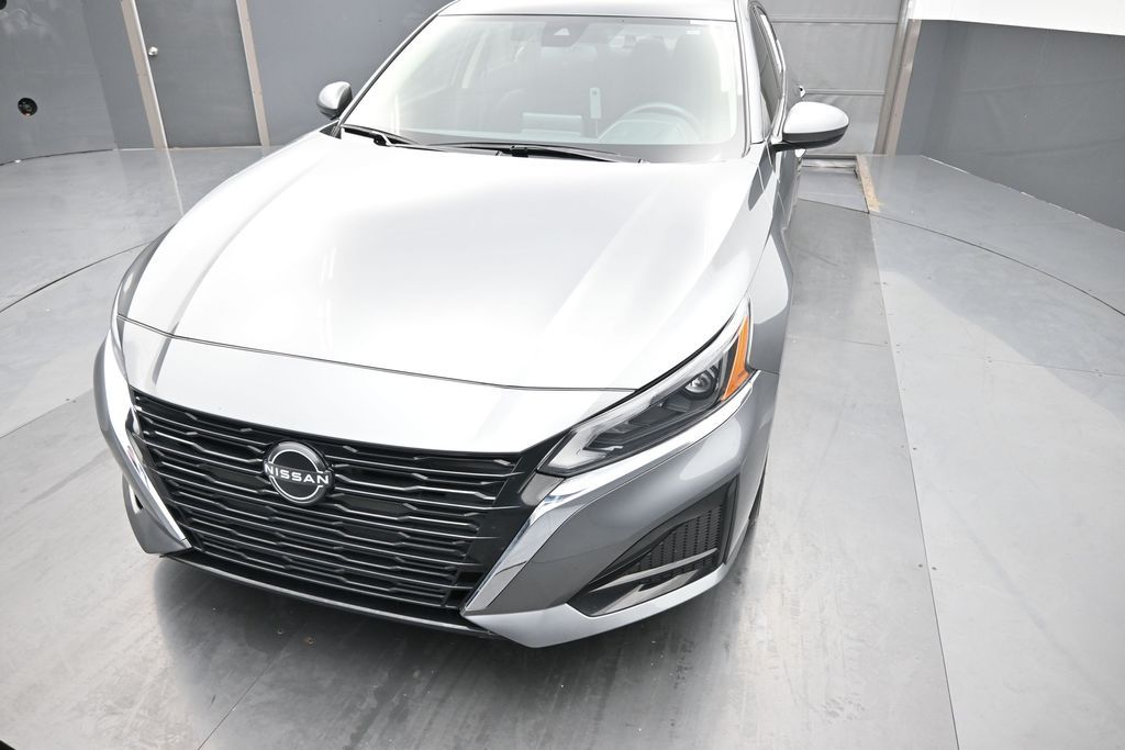 Gray (Gun Metallic) 2023 Nissan Altima 2.5 SV FWD Sedan Front-Wheel Drive Continuously Variable Transmission