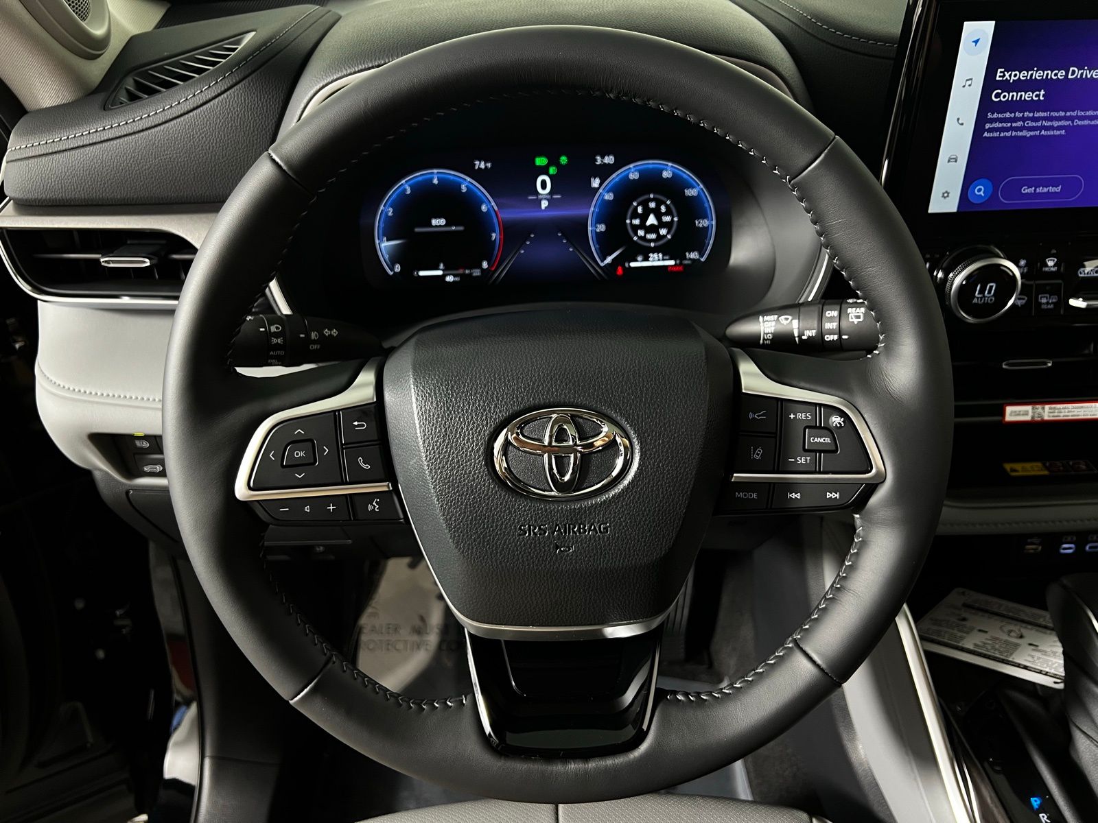 Thumbnail: 2026 Toyota Highlander - 16