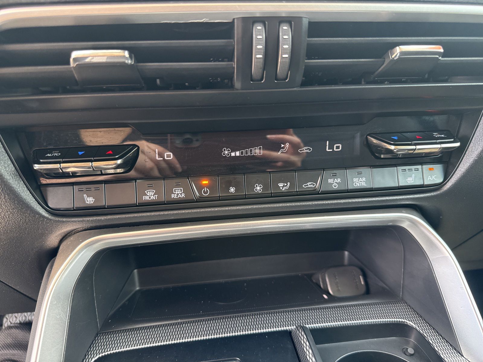 2025 Mazda CX-90 Preferred Package - Photo 16