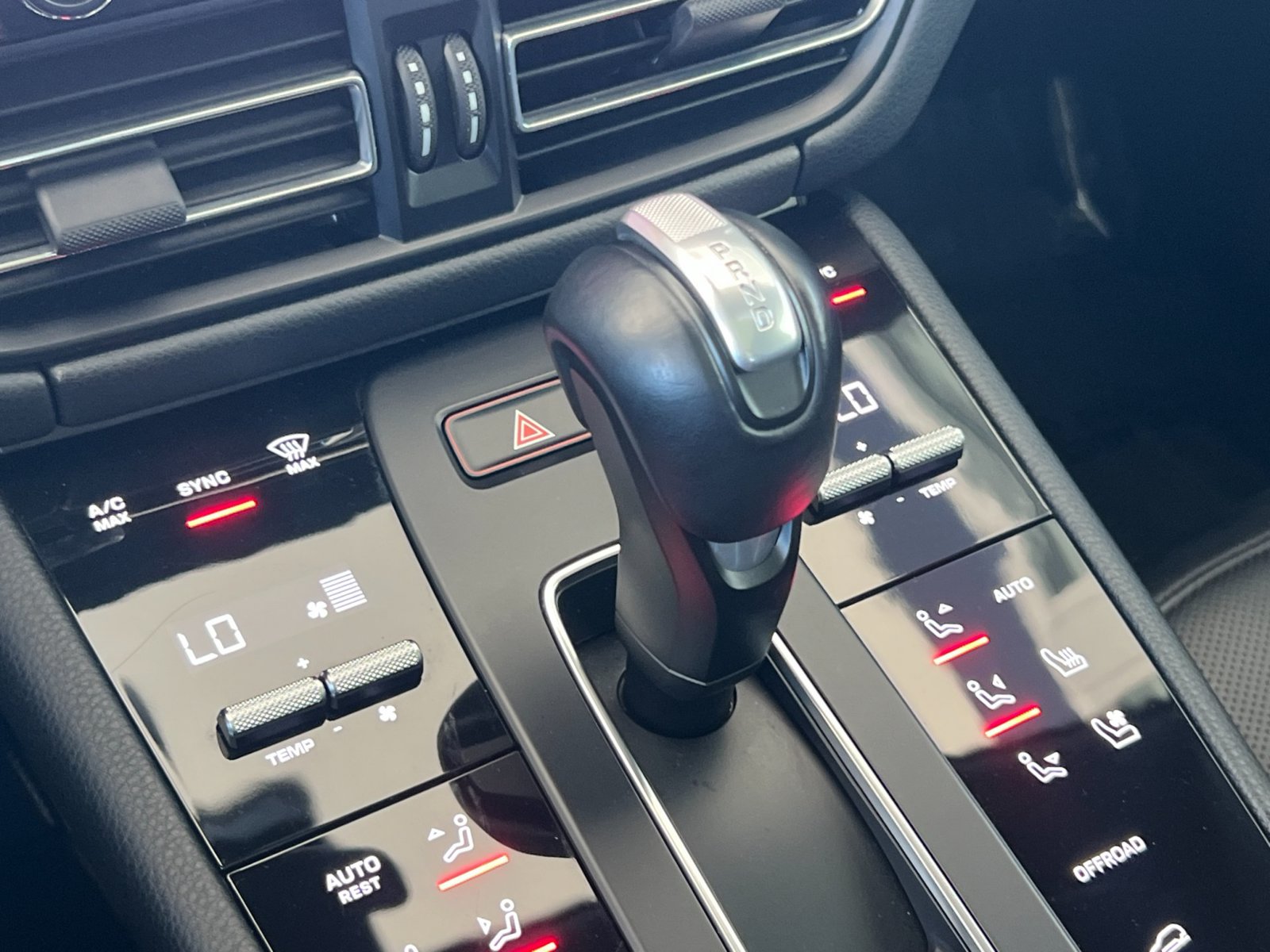 2024 Porsche Macan Base — foto completa 22 de 28