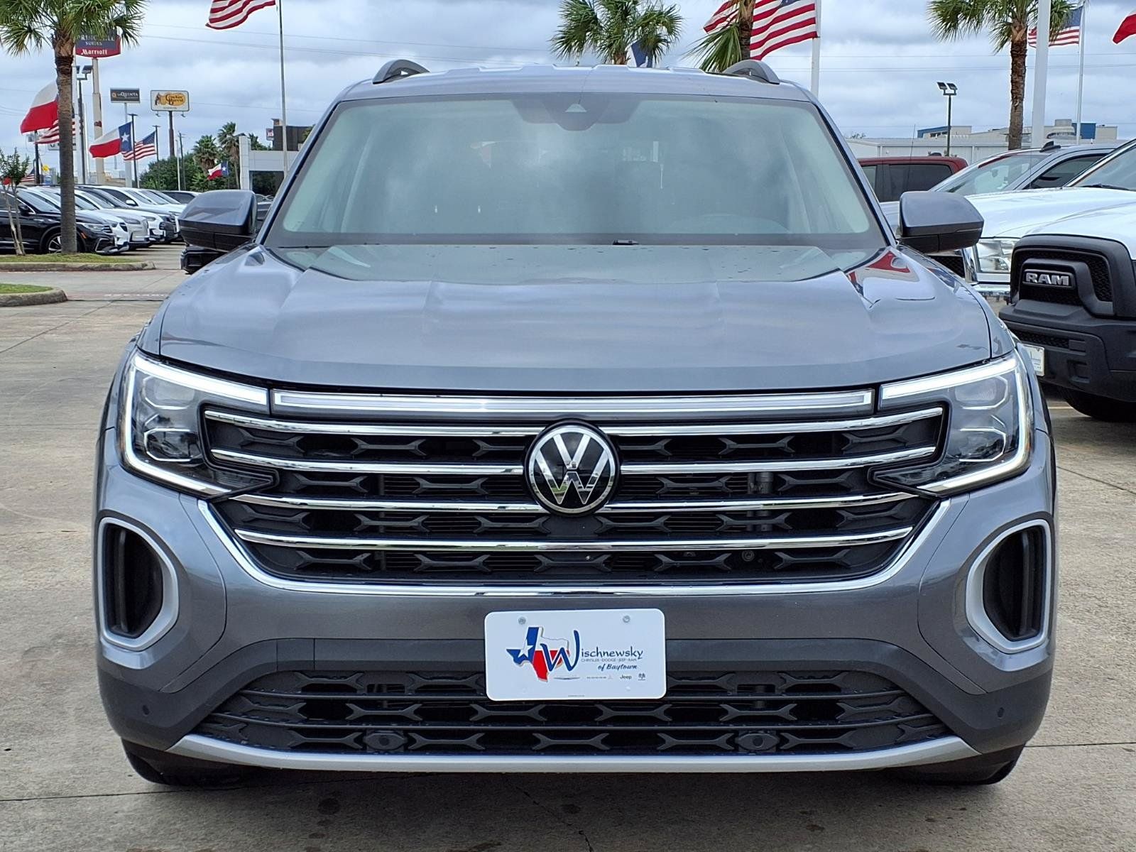 2025 Volkswagen Atlas 2.0T SE w/Technology - 1