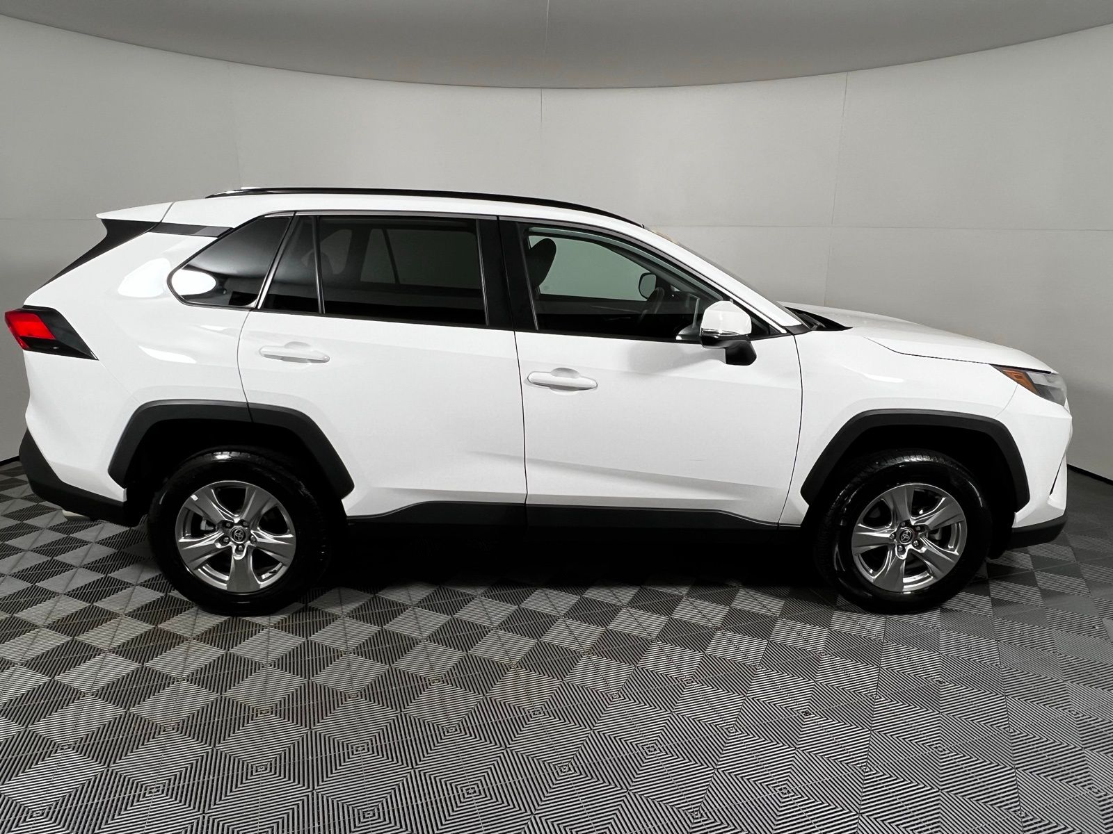 Thumbnail: 2024 Toyota RAV4 - 4